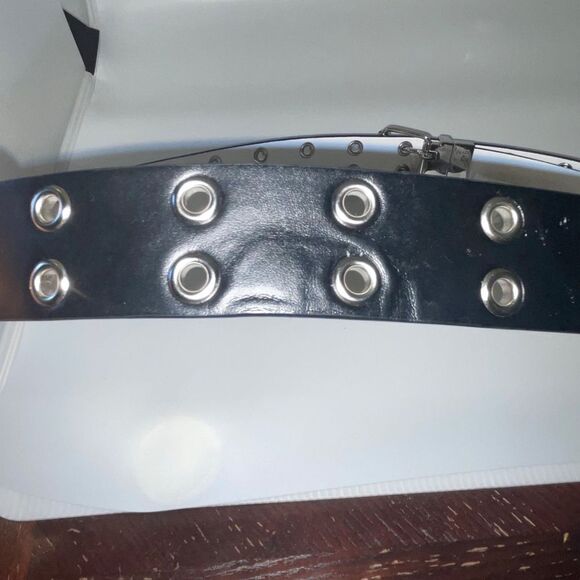 NOBO BELT 38MM DBL GROMMET REV, BLACK/WHITE - Picture 12 of 13